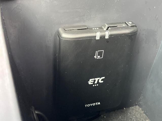 ハイラックス Ｚ　４ＷＤ　純正ナビ　衝突軽減装置　禁煙車　レーダークルーズ　バックカメラ　ＥＴＣ　Ｂｌｕｅｔｏｏｔｈ　フルセグ　ＬＥＤヘッドライト　ＬＥＤフォグライト　レーンキープ　クリアランスソナー　車線逸脱警報（35枚目）