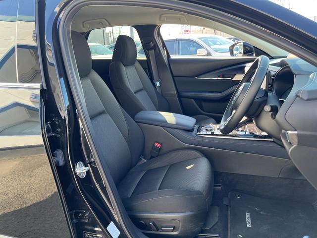 ＣＸ－３０ ２０Ｓ　プロアクティブ　ツーリングセレクション　衝突軽減　純正８．８型ナビ　ＢＯＳＥ　レーダークルーズ　全周囲カメラ　ＥＴＣ　Ｂｌｕｅｔｏｏｔｈ　フルセグ　ドラレコ　シートヒーター　パワーバックドア　ＬＥＤヘッド　レーンキープ　クリアランスソナー（8枚目）