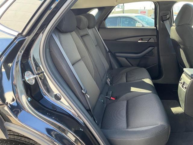 ＣＸ－３０ ２０Ｓ　プロアクティブ　ツーリングセレクション　衝突軽減　純正８．８型ナビ　ＢＯＳＥ　レーダークルーズ　全周囲カメラ　ＥＴＣ　Ｂｌｕｅｔｏｏｔｈ　フルセグ　ドラレコ　シートヒーター　パワーバックドア　ＬＥＤヘッド　レーンキープ　クリアランスソナー（9枚目）