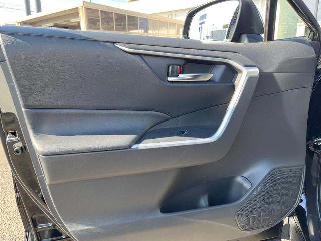 RAV4 ハイブリッドX 純正エアロ 衝突軽減装置 禁煙車 純正8型ディスプレーオーディオ 純正オプションアルミホイール レーダークルーズ バックカメラ ETC Bluetooth フルセグ ドラレコ LEDヘッドライト(60枚目)