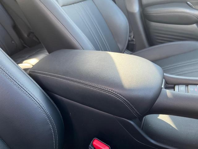 ZR-V e:HEV Z 衝突軽減装置 禁煙車 純正9型ナビ 全周囲カメラ BOSEサウンド レーダークルーズ ETC Bluetooth フルセグ ドラレコ レザーシート シートヒーター パワーバックドア パワーシート(60枚目)