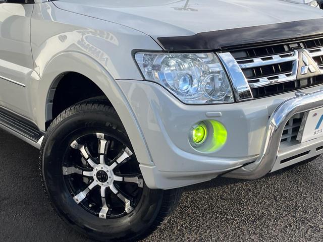 パジェロ ロング スーパーエクシード 4WD 7人乗り 禁煙車 純正7インチナビ 本革シート バックカメラ ETC Bluetooth フルセグ 前席シートヒーター 前席パワーシート HIDヘッドライト LEDフォグライト クルコン(13枚目)