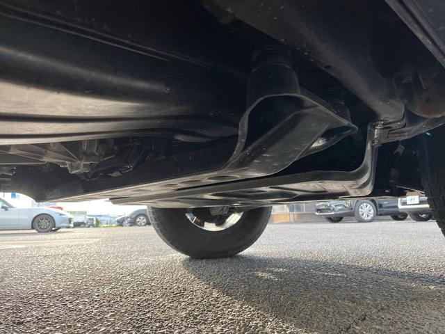 パジェロ ロング スーパーエクシード 4WD 7人乗り 禁煙車 純正7インチナビ 本革シート バックカメラ ETC Bluetooth フルセグ 前席シートヒーター 前席パワーシート HIDヘッドライト LEDフォグライト クルコン(25枚目)