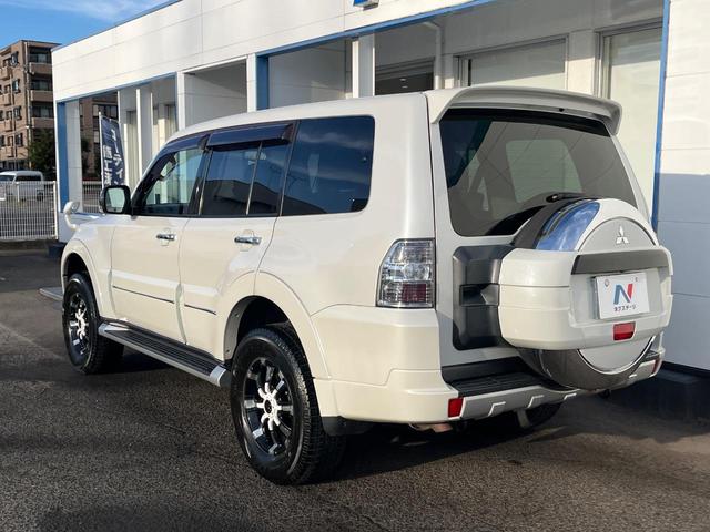 パジェロ ロング スーパーエクシード 4WD 7人乗り 禁煙車 純正7インチナビ 本革シート バックカメラ ETC Bluetooth フルセグ 前席シートヒーター 前席パワーシート HIDヘッドライト LEDフォグライト クルコン(34枚目)