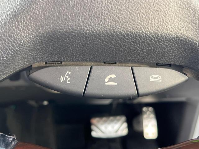 パジェロ ロング スーパーエクシード 4WD 7人乗り 禁煙車 純正7インチナビ 本革シート バックカメラ ETC Bluetooth フルセグ 前席シートヒーター 前席パワーシート HIDヘッドライト LEDフォグライト クルコン(61枚目)