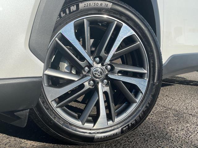 カローラクロス ハイブリッド Z サンルーフ 衝突軽減装置 禁煙車 純正10.5型ナビ 全周囲カメラ レーダークルーズ ETC Bluetooth フルセグ 前席シートヒーター パワーバックドア 前席パワーシート スマートキー(13枚目)
