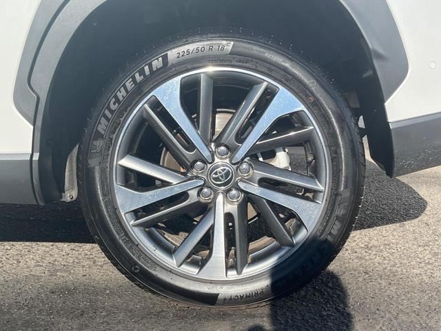 カローラクロス ハイブリッド Z サンルーフ 衝突軽減装置 禁煙車 純正10.5型ナビ 全周囲カメラ レーダークルーズ ETC Bluetooth フルセグ 前席シートヒーター パワーバックドア 前席パワーシート スマートキー(26枚目)