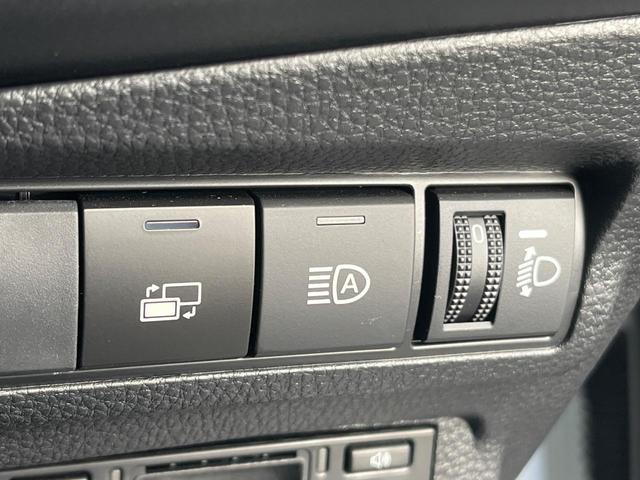 カローラクロス ハイブリッド Z サンルーフ 衝突軽減装置 禁煙車 純正10.5型ナビ 全周囲カメラ レーダークルーズ ETC Bluetooth フルセグ 前席シートヒーター パワーバックドア 前席パワーシート スマートキー(36枚目)