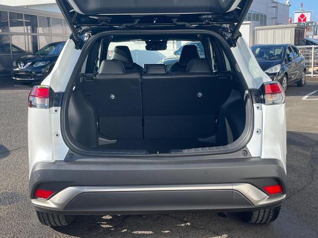 カローラクロス ハイブリッド Z サンルーフ 衝突軽減装置 禁煙車 純正10.5型ナビ 全周囲カメラ レーダークルーズ ETC Bluetooth フルセグ 前席シートヒーター パワーバックドア 前席パワーシート スマートキー(47枚目)