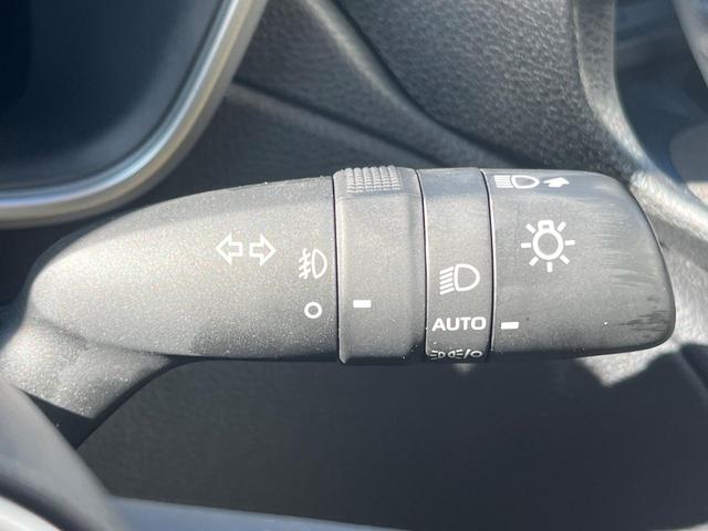 カローラクロス ハイブリッド Z サンルーフ 衝突軽減装置 禁煙車 純正10.5型ナビ 全周囲カメラ レーダークルーズ ETC Bluetooth フルセグ 前席シートヒーター パワーバックドア 前席パワーシート スマートキー(63枚目)