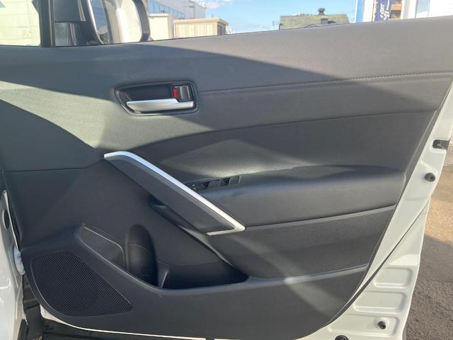 カローラクロス ハイブリッド Z サンルーフ 衝突軽減装置 禁煙車 純正10.5型ナビ 全周囲カメラ レーダークルーズ ETC Bluetooth フルセグ 前席シートヒーター パワーバックドア 前席パワーシート スマートキー(67枚目)