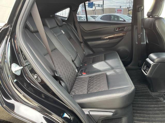 ハリアー エレガンス　バックカメラ　禁煙車　ビルトインＥＴＣ　ハーフレザーシート　パワーシート　スマートキー　ＨＩＤヘッド　オートライト　デュアルエアコン　Ｂｌｕｅｔｏｏｔｈ　フルセグ　ＨＩＤフォグ（8枚目）