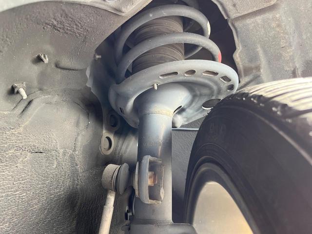 ハリアー エレガンス　バックカメラ　禁煙車　ビルトインＥＴＣ　ハーフレザーシート　パワーシート　スマートキー　ＨＩＤヘッド　オートライト　デュアルエアコン　Ｂｌｕｅｔｏｏｔｈ　フルセグ　ＨＩＤフォグ（19枚目）