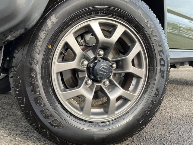 ジムニーシエラ ＪＣ　４ＷＤ　ＭＴ車　衝突被害軽減システム　禁煙車　純正ＳＤナビ　バックカメラ　スマートキー　クルコン　ＬＥＤヘッド　コーナーセンサー　オートハイビーム　車線逸脱警報　オートライト　オートエアコン（13枚目）