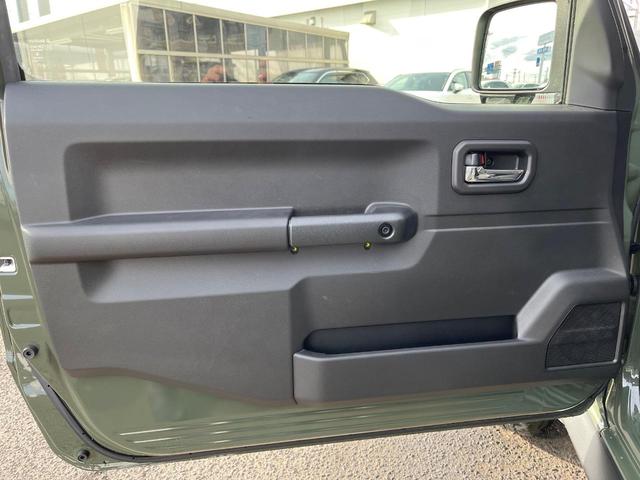 ジムニーシエラ ＪＣ　４ＷＤ　ＭＴ車　衝突被害軽減システム　禁煙車　純正ＳＤナビ　バックカメラ　スマートキー　クルコン　ＬＥＤヘッド　コーナーセンサー　オートハイビーム　車線逸脱警報　オートライト　オートエアコン（41枚目）