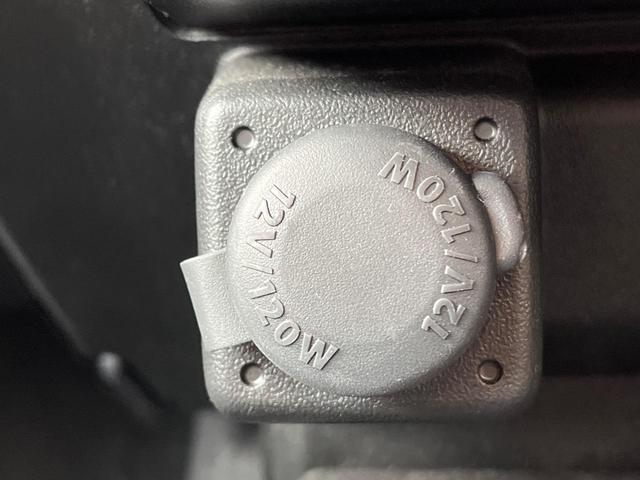 ジムニーシエラ ＪＣ　４ＷＤ　ＭＴ車　衝突被害軽減システム　禁煙車　純正ＳＤナビ　バックカメラ　スマートキー　クルコン　ＬＥＤヘッド　コーナーセンサー　オートハイビーム　車線逸脱警報　オートライト　オートエアコン（45枚目）