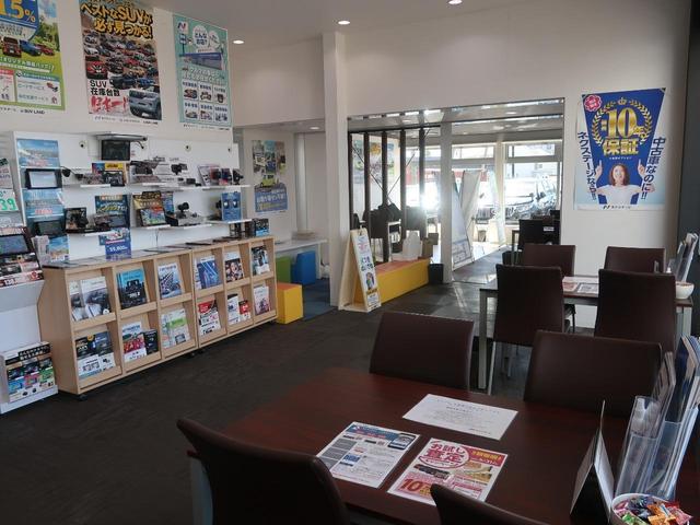 ジムニーシエラ ＪＣ　４ＷＤ　ＭＴ車　衝突被害軽減システム　禁煙車　純正ＳＤナビ　バックカメラ　スマートキー　クルコン　ＬＥＤヘッド　コーナーセンサー　オートハイビーム　車線逸脱警報　オートライト　オートエアコン（78枚目）