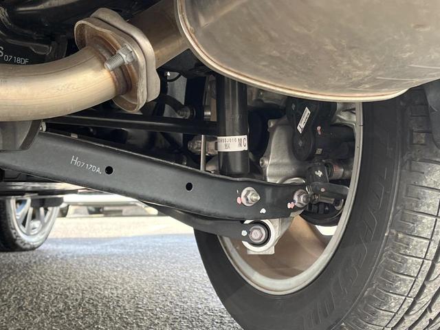 フォレスター Ｘ－エディション　４ＷＤ　衝突軽減装置　禁煙車　純正インチナビ　本革シート　レーダークルーズ　フロント・サイド・バックカメラ　ＥＴＣ　Ｂｌｕｅｔｏｏｔｈ　フルセグ　全席シートヒーター　前席パワーシート　コーナーセンサー（23枚目）