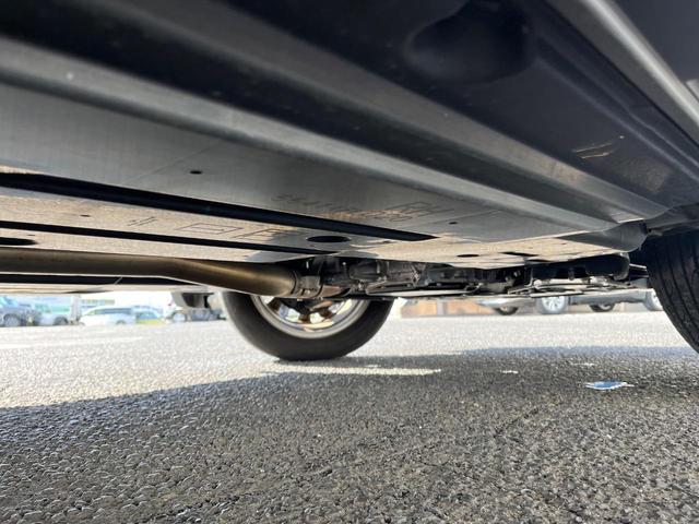 フォレスター Ｘ－エディション　４ＷＤ　衝突軽減装置　禁煙車　純正インチナビ　本革シート　レーダークルーズ　フロント・サイド・バックカメラ　ＥＴＣ　Ｂｌｕｅｔｏｏｔｈ　フルセグ　全席シートヒーター　前席パワーシート　コーナーセンサー（24枚目）