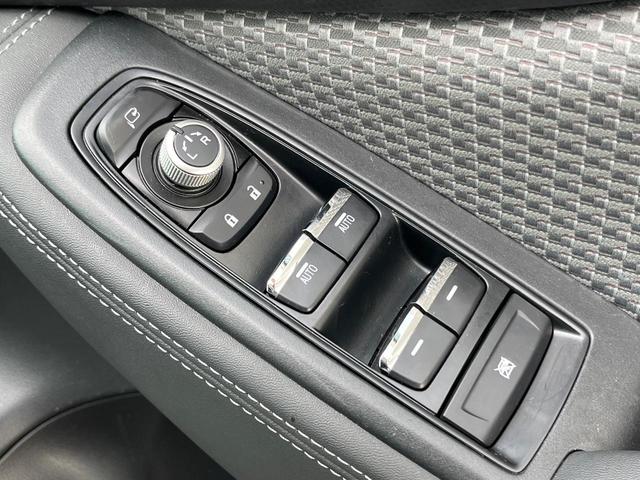 フォレスター Ｘ－エディション　４ＷＤ　衝突軽減装置　禁煙車　純正インチナビ　本革シート　レーダークルーズ　フロント・サイド・バックカメラ　ＥＴＣ　Ｂｌｕｅｔｏｏｔｈ　フルセグ　全席シートヒーター　前席パワーシート　コーナーセンサー（68枚目）