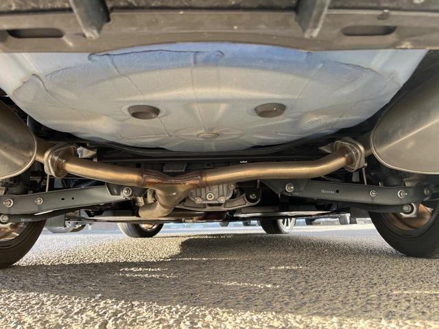 レヴォーグ STIスポーツ EX 4WD STIフルエアロ 11.6型ディスプレイオーディオ フロント・サイド・バックカメラ 衝突被害軽減システム レーダークルーズ 電動リアゲート レザーシート 全席シートヒーター ETC(19枚目)