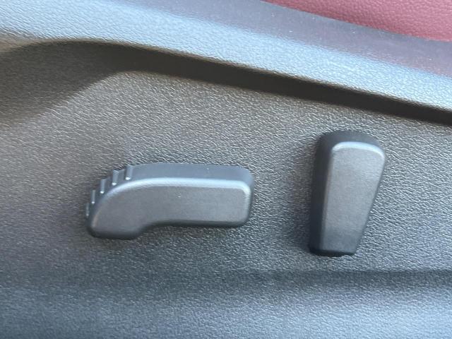 レヴォーグ STIスポーツ EX 4WD STIフルエアロ 11.6型ディスプレイオーディオ フロント・サイド・バックカメラ 衝突被害軽減システム レーダークルーズ 電動リアゲート レザーシート 全席シートヒーター ETC(39枚目)