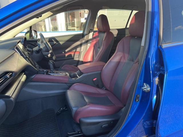 レヴォーグ STIスポーツ EX 4WD STIフルエアロ 11.6型ディスプレイオーディオ フロント・サイド・バックカメラ 衝突被害軽減システム レーダークルーズ 電動リアゲート レザーシート 全席シートヒーター ETC(43枚目)