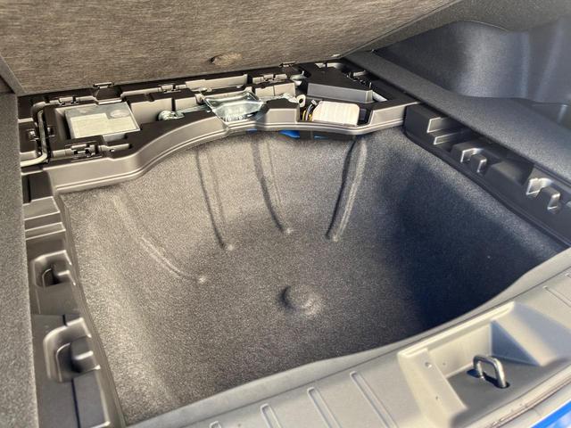 レヴォーグ STIスポーツ EX 4WD STIフルエアロ 11.6型ディスプレイオーディオ フロント・サイド・バックカメラ 衝突被害軽減システム レーダークルーズ 電動リアゲート レザーシート 全席シートヒーター ETC(48枚目)