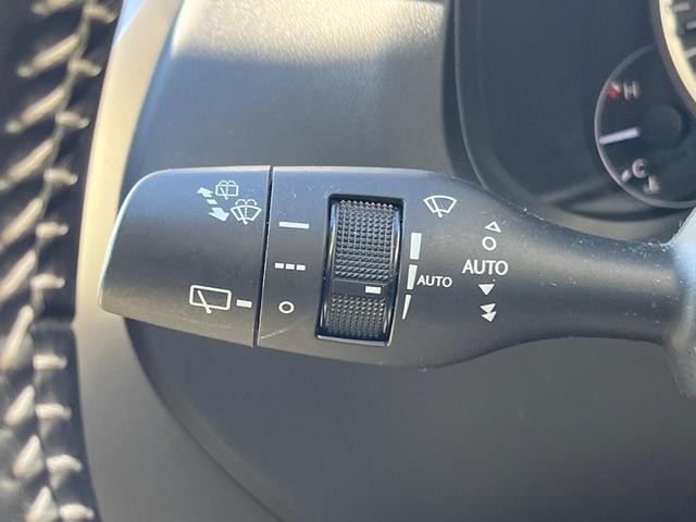 NX NX300 Iパッケージ サンルーフ 衝突軽減装置 純正10.3型ナビ 黒革シート レーダークルーズ サイド・バックカメラ ETC Bluetooth フルセグ シートヒーター パワーバックドア メモリー機能付きパワーシート(33枚目)