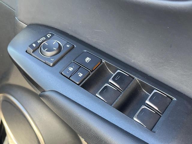 NX NX300 Iパッケージ サンルーフ 衝突軽減装置 純正10.3型ナビ 黒革シート レーダークルーズ サイド・バックカメラ ETC Bluetooth フルセグ シートヒーター パワーバックドア メモリー機能付きパワーシート(50枚目)