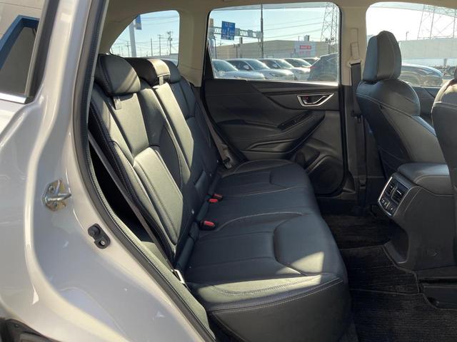 フォレスター アドバンス 4WD 衝突被害軽減システム 禁煙車 レーダークルーズ 純正8型ナビ フロント・サイド・バックカメラ 電動リアゲート レザーシート 全席シートヒーター ドラレコ コーナーセンサー LEDヘッド(9枚目)