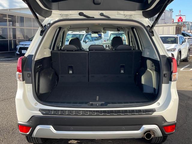 フォレスター アドバンス 4WD 衝突被害軽減システム 禁煙車 レーダークルーズ 純正8型ナビ フロント・サイド・バックカメラ 電動リアゲート レザーシート 全席シートヒーター ドラレコ コーナーセンサー LEDヘッド(50枚目)