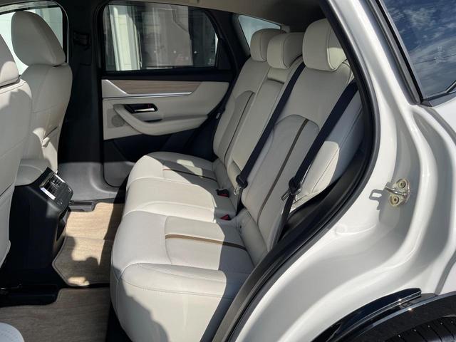 CX-60 25S エクスクルーシブモード サンルーフ フルエアロ 衝突軽減装置 禁煙車 純正12.3インチナビ 全周囲カメラ レーダークルーズ ETC Bluetooth フルセグ ドラレコ 前席シートベンチレーション パワーバックドア(62枚目)