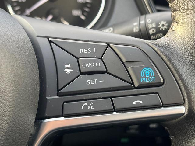 エクストレイル ２０Ｘｉ　ハイブリッド　４ＷＤ　プロパイロット　９型純正ナビ　全周囲カメラ　衝突被害軽減システム　レーダークルーズ　禁煙車　電動リアゲート　全席シートヒーター　ドラレコ　コーナーセンサー　スマートキー　ＬＥＤヘッド　ＥＴＣ（3枚目）