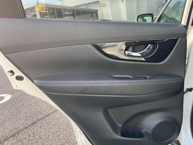 エクストレイル ２０Ｘｉ　ハイブリッド　４ＷＤ　プロパイロット　９型純正ナビ　全周囲カメラ　衝突被害軽減システム　レーダークルーズ　禁煙車　電動リアゲート　全席シートヒーター　ドラレコ　コーナーセンサー　スマートキー　ＬＥＤヘッド　ＥＴＣ（40枚目）