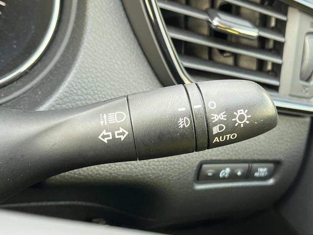 エクストレイル ２０Ｘｉ　ハイブリッド　４ＷＤ　プロパイロット　９型純正ナビ　全周囲カメラ　衝突被害軽減システム　レーダークルーズ　禁煙車　電動リアゲート　全席シートヒーター　ドラレコ　コーナーセンサー　スマートキー　ＬＥＤヘッド　ＥＴＣ（52枚目）