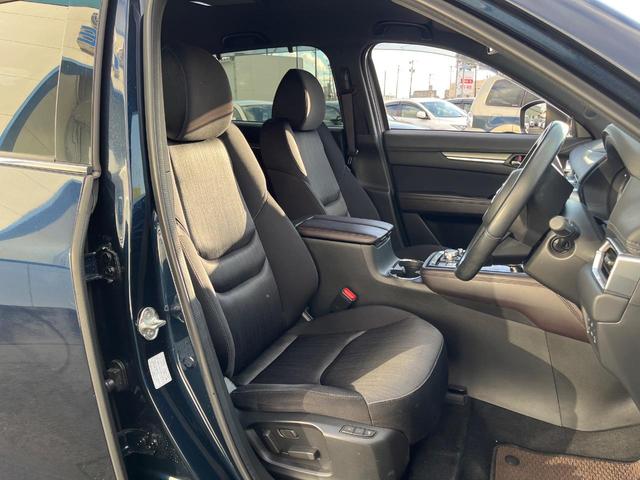 ＣＸ－８ ＸＤプロアクティブ　４ＷＤ　ターボ　ディーゼル（軽油）　７人乗り　全周囲カメラ　衝突被害軽減システム　レーダークルーズ　禁煙車　電動リアゲート　パワーシート　コーナーセンサー　スマートキー　ＬＥＤヘッド　ＥＴＣ（8枚目）