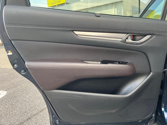 ＣＸ－８ ＸＤプロアクティブ　４ＷＤ　ターボ　ディーゼル（軽油）　７人乗り　全周囲カメラ　衝突被害軽減システム　レーダークルーズ　禁煙車　電動リアゲート　パワーシート　コーナーセンサー　スマートキー　ＬＥＤヘッド　ＥＴＣ（45枚目）