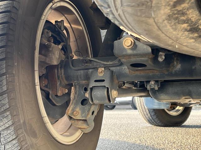 ランドクルーザープラド ＴＸ　４ＷＤ　ターボ　７人乗り　ディーゼル（軽油）９型ディスプレイオーディオ　全周囲カメラ　衝突被害軽減システム　レーダークルーズ　コーナーセンサー　ルーフレール　ＥＴＣ２．０　純正１７インチアルミ（21枚目）