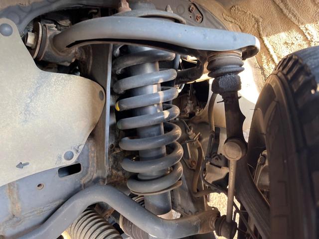 ランドクルーザープラド ＴＸ　４ＷＤ　ターボ　７人乗り　ディーゼル（軽油）９型ディスプレイオーディオ　全周囲カメラ　衝突被害軽減システム　レーダークルーズ　コーナーセンサー　ルーフレール　ＥＴＣ２．０　純正１７インチアルミ（23枚目）