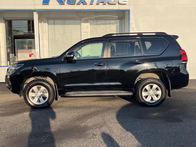 ランドクルーザープラド ＴＸ　４ＷＤ　ターボ　７人乗り　ディーゼル（軽油）９型ディスプレイオーディオ　全周囲カメラ　衝突被害軽減システム　レーダークルーズ　コーナーセンサー　ルーフレール　ＥＴＣ２．０　純正１７インチアルミ（69枚目）