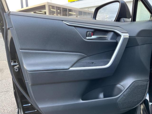 RAV4 X 衝突軽減装置 禁煙車 純正8型ディスプレーオーディオ レーダークルーズ バックカメラ ETC Bluetooth フルセグ LEDヘッドライト LEDフォグライト レーンキープアシスト(58枚目)