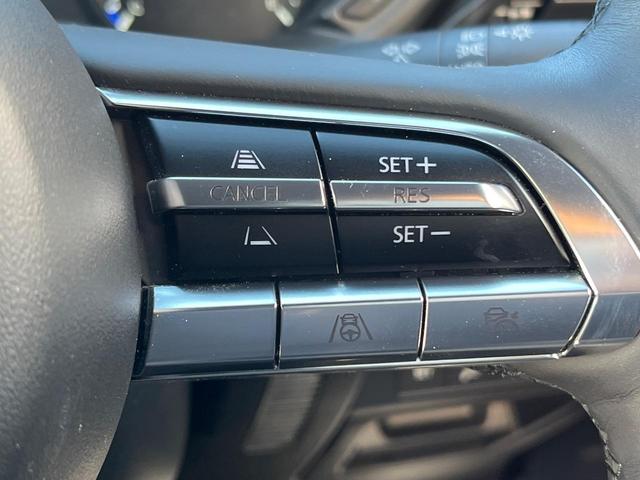 ＭＸ－３０ ベースグレード　衝突軽減装置　禁煙車　純正８．８インチナビ　全周囲カメラ　レーダークルーズ　ＥＴＣ　Ｂｌｕｅｔｏｏｔｈ　フルセグ　ドラレコ　前席シートヒーター　運転席パワーシート　ハーフレザーシート　レーンキープ（5枚目）