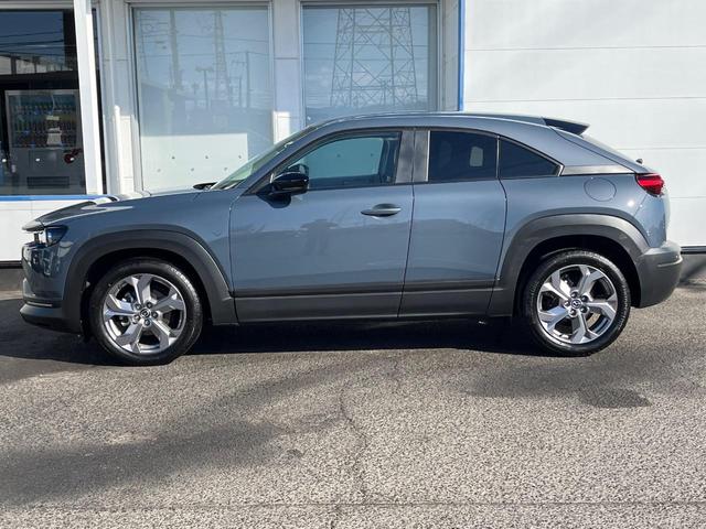 ＭＸ－３０ ベースグレード　衝突軽減装置　禁煙車　純正８．８インチナビ　全周囲カメラ　レーダークルーズ　ＥＴＣ　Ｂｌｕｅｔｏｏｔｈ　フルセグ　ドラレコ　前席シートヒーター　運転席パワーシート　ハーフレザーシート　レーンキープ（31枚目）