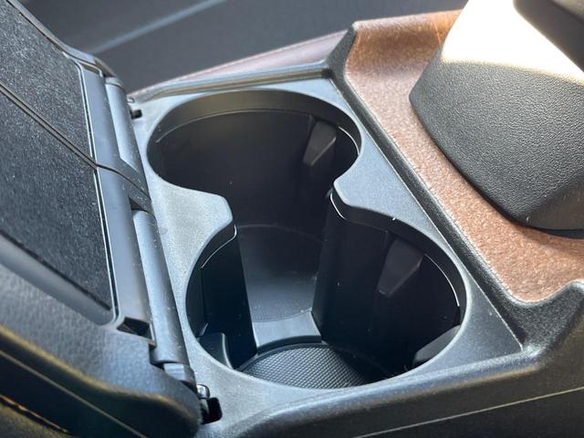 ＭＸ－３０ ベースグレード　衝突軽減装置　禁煙車　純正８．８インチナビ　全周囲カメラ　レーダークルーズ　ＥＴＣ　Ｂｌｕｅｔｏｏｔｈ　フルセグ　ドラレコ　前席シートヒーター　運転席パワーシート　ハーフレザーシート　レーンキープ（51枚目）