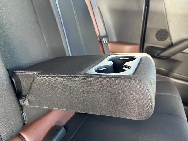 ＭＸ－３０ ベースグレード　衝突軽減装置　禁煙車　純正８．８インチナビ　全周囲カメラ　レーダークルーズ　ＥＴＣ　Ｂｌｕｅｔｏｏｔｈ　フルセグ　ドラレコ　前席シートヒーター　運転席パワーシート　ハーフレザーシート　レーンキープ（53枚目）