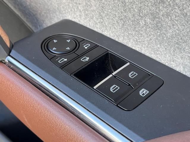 ＭＸ－３０ ベースグレード　衝突軽減装置　禁煙車　純正８．８インチナビ　全周囲カメラ　レーダークルーズ　ＥＴＣ　Ｂｌｕｅｔｏｏｔｈ　フルセグ　ドラレコ　前席シートヒーター　運転席パワーシート　ハーフレザーシート　レーンキープ（60枚目）