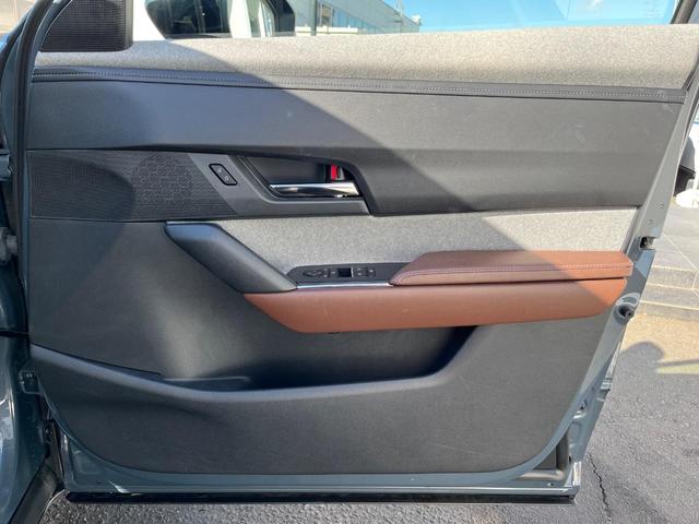 ＭＸ－３０ ベースグレード　衝突軽減装置　禁煙車　純正８．８インチナビ　全周囲カメラ　レーダークルーズ　ＥＴＣ　Ｂｌｕｅｔｏｏｔｈ　フルセグ　ドラレコ　前席シートヒーター　運転席パワーシート　ハーフレザーシート　レーンキープ（62枚目）