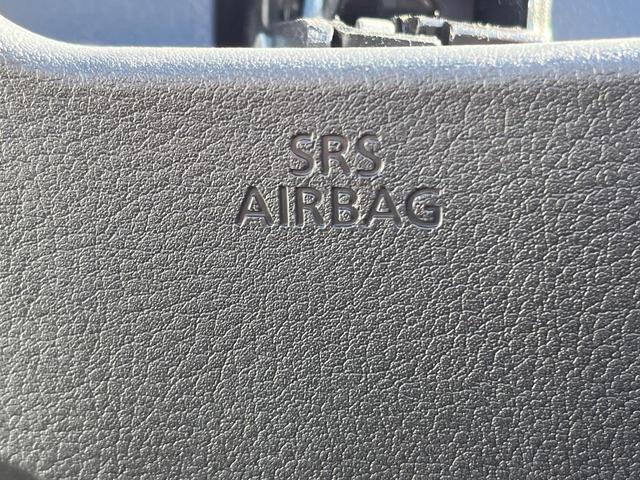 ＭＸ－３０ ベースグレード　衝突軽減装置　禁煙車　純正８．８インチナビ　全周囲カメラ　レーダークルーズ　ＥＴＣ　Ｂｌｕｅｔｏｏｔｈ　フルセグ　ドラレコ　前席シートヒーター　運転席パワーシート　ハーフレザーシート　レーンキープ（67枚目）