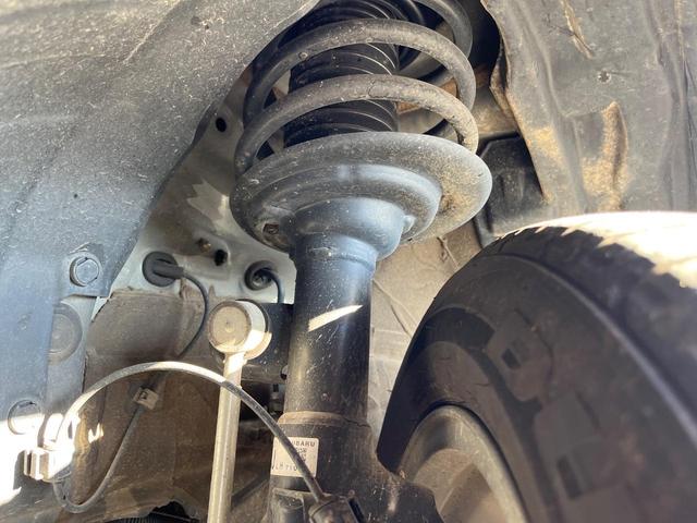 フォレスター アドバンス　４ＷＤ　衝突被害軽減システム　禁煙車　レーダークルーズ　寒冷地仕様　フロント・サイド・バックカメラ　ＥＴＣ　ドラレコ　全席シートヒーター　ハーフレザーシート　コーナーセンサー　スマートキー（21枚目）